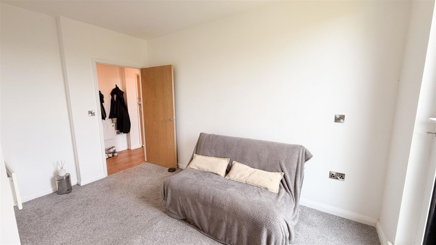Images for 296 Farnborough Road, Farnborough