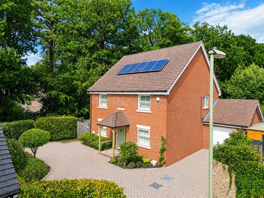 Images for Grant Drive, Fleet