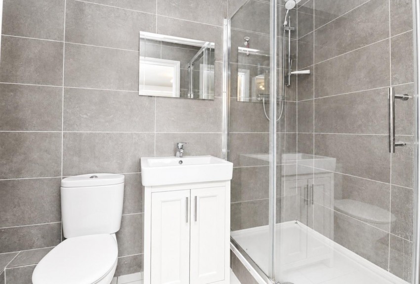 Images for Grant Drive, Fleet