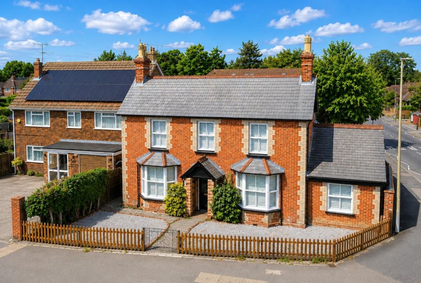 Images for Aldershot Road, Church Crookham, Fleet