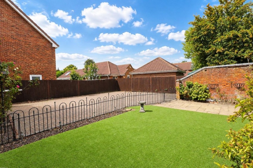 Images for Aldershot Road, Church Crookham, Fleet